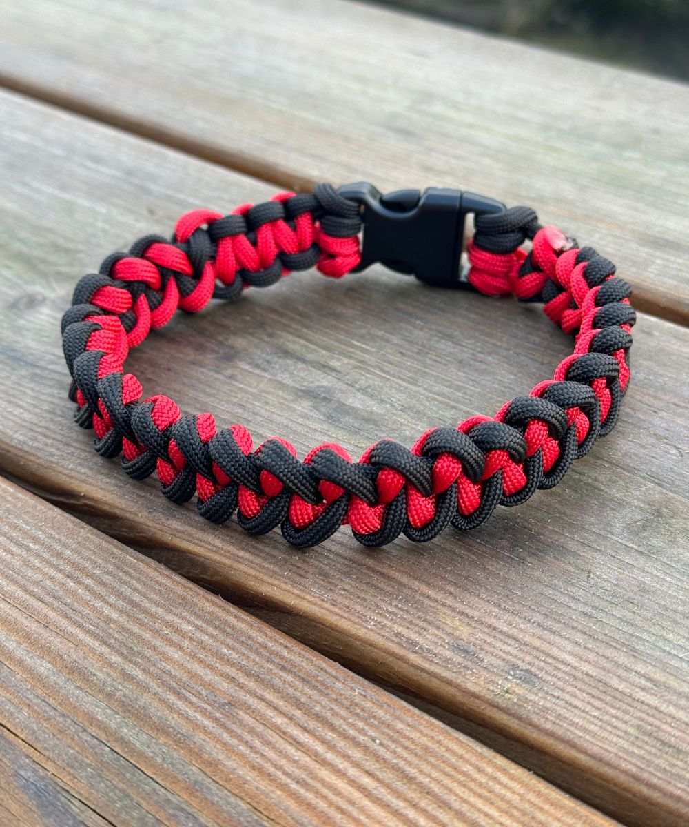 Berry beautiful - Dog paracord collars - sharkJaw